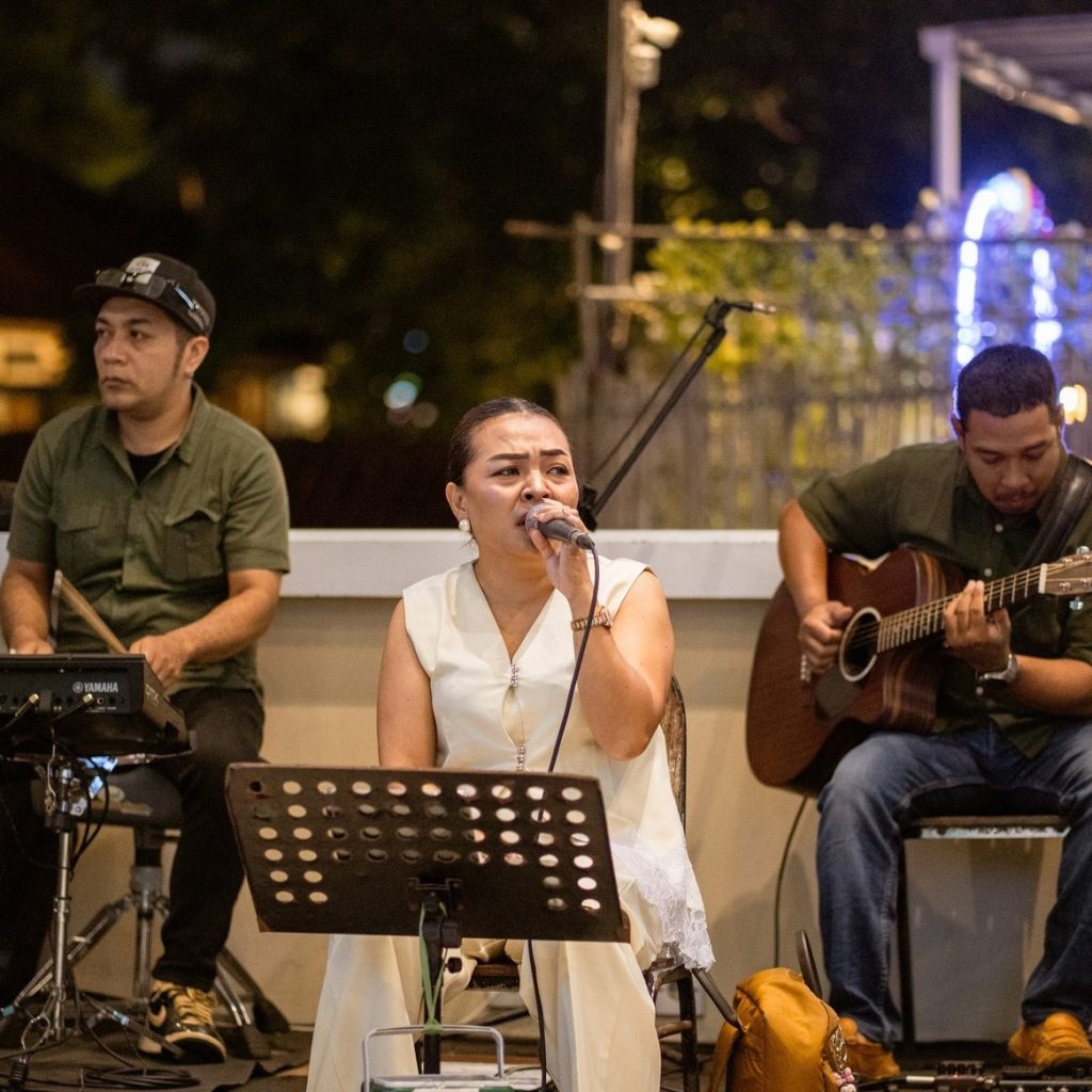 Live Music at Pavilion Surf Club